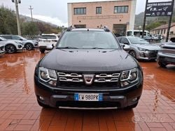 Nero Usata 2015 Dacia Duster Lauréate Station wagon | 8900 € (Buon prezzo)