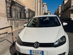 Bianco Usata 2010 VW Golf VI Highline Tre volumi | 7200 € (Cara)