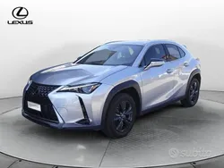 Usata 2023 Lexus UX SUV | 30.900 € (Cara)
