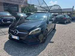 Nero(met.) Usata 2017 Mercedes A180 Premium Tre volumi | 18.500 € (Buon prezzo)
