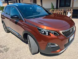 Usata 2016 Peugeot 3008 Monovolume | 13.999 € (Buon prezzo)