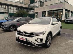 Bianco Usata 2022 VW T-Roc Style SUV | 21.900 € (Cara)