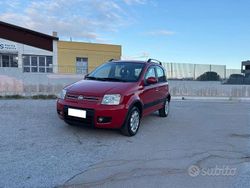 Rosso Usata 2012 Fiat Panda Climbing Tre volumi | 3799 € (Cara)