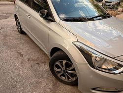 Grigio Usata 2019 Hyundai i20 Tre volumi | 9000 € (Super prezzo)