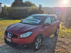 Rosso Usata 2013 Nissan Qashqai +2 Tekna SUV | 9900 € (Buon prezzo)