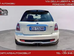 Usata 2009 Mini Cooper Due volumi | 11.200 €