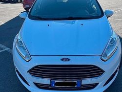 Bianco Usata 2016 Ford Fiesta Titanium Due volumi | 9000 € (Molto cara)