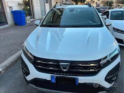 Bianco Usata 2022 Dacia Sandero Stepway Due volumi | 12.500 € (Buon prezzo)