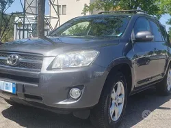 Usata 2009 Toyota RAV4 SUV | 8500 € (Molto cara)