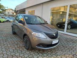 Grigio Usata 2024 Lancia Ypsilon Gold Due volumi | 15.900 € (Cara)