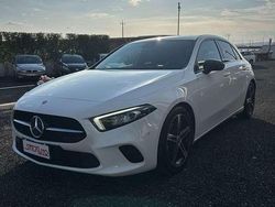 Bianco Usata 2019 Mercedes A180 Tre volumi | 18.999 € (Buon prezzo)