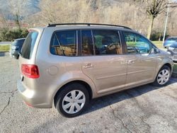 Marrone Usata 2013 VW Touran Monovolume | 8000 € (Buon prezzo)