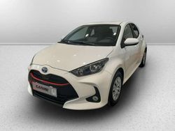 Bianco Usata 2023 Toyota Yaris Hybrid Active Tre volumi | 20.800 € (Buon prezzo)