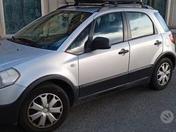Grigio Usata 2011 Fiat Sedici SUV | 3400 € (Buon prezzo)