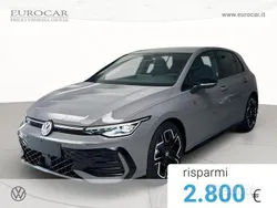 Nuova 2025 VW Golf VIII R-line Plus Tre volumi | 36.300 € (Cara)