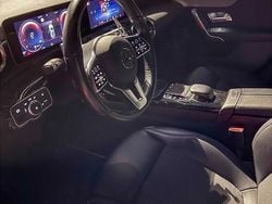 Grigio Usata 2019 Mercedes A180 Tre volumi | 20.000 € (Buon prezzo)
