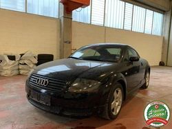 Nero Usata 2000 Audi TT Business Coupé | 9900 € (Molto cara)