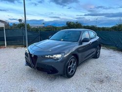 Grigio Usata 2024 Alfa Romeo Stelvio Sprint SUV | 34.900 € (Buon prezzo)