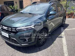 Verde Usata 2024 Dacia Sandero Expression Due volumi | 15.890 € (Buon prezzo)