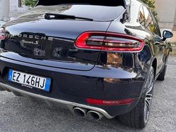 Nero Usata 2015 Porsche Macan SUV | 27.000 € (Buon prezzo)