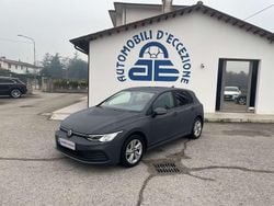 Grigio Usata 2021 VW Golf VIII Style Tre volumi | 16.200 € (Buon prezzo)
