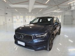 Blu Usata 2021 Volvo XC40 Inscription SUV | 25.250 € (Buon prezzo)