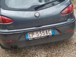 Grigio Usata 2001 Alfa Romeo 147 Due volumi | 1200 € (Buon prezzo)