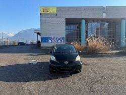 Nero Usata 2009 Toyota Aygo Due volumi | 2200 € (Ottimo prezzo)