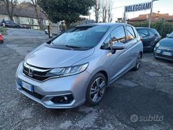 Grigio Usata 2019 Honda Jazz Elegance Due volumi | 13.500 € (Buon prezzo)