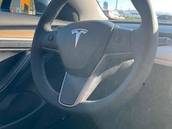 Nero Usata 2023 Tesla Model 3 Standard Range Tre volumi | 26.000 € (Ottimo prezzo)