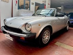 Grigio Usata 1983 Fiat 124 Spider Cabrio | 23.500 €