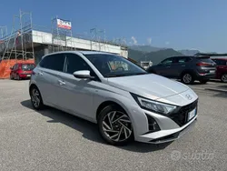 Argento Nuova 2024 Hyundai i20 Prime Tre volumi | 18.400 € (Buon prezzo)