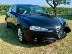 Nero Usata 2008 Alfa Romeo 147 Due volumi | 4800 € (Cara)