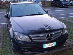 Grigio Usata 2010 Mercedes C220 Tre volumi | 7200 € (Cara)