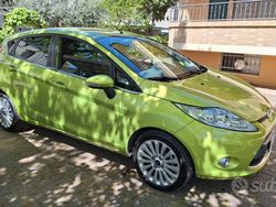 Usata 2010 Ford Fiesta Titanium Due volumi | 4500 € (Buon prezzo)