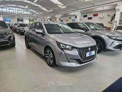Grigio medio Usata 2022 Peugeot 208 Allure Due volumi | 14.800 € (Buon prezzo)