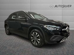 Nero / pastello Usata 2022 Mercedes GLA250 Business SUV | 31.500 € (Ottimo prezzo)