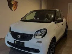 Bianco Usata 2015 Smart ForFour Passion Tre volumi | 7800 € (Ottimo prezzo)