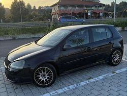Usata 2006 VW Golf V Sportline Tre volumi | 3500 € (Cara)