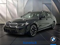 Black sapphire metallizzato Nuova 2025 BMW 330e Comfort Edition Station wagon | 56.300 € (Buon prezzo)