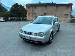 Grigio Usata 1999 VW Golf Highline Tre volumi | 4950 €
