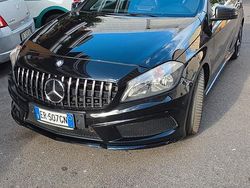 Nero Usata 2013 Mercedes A180 AMG Tre volumi | 10.500 €