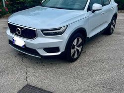 Usata 2021 Volvo XC40 Momentum SUV | 22.500 € (Buon prezzo)