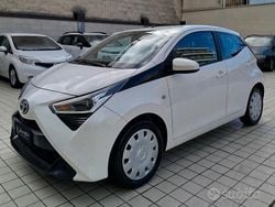 Bianco Usata 2019 Toyota Aygo Business Edition Due volumi | 8950 € (Buon prezzo)