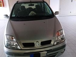 Grigio Usata 2002 Renault Scénic Monovolume | 3000 €