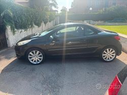 Usata 2014 Peugeot 207 CC Cabrio | 6400 € (Buon prezzo)