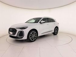 Bianco ghiacciaio metallizzato Nuova 2025 Audi Q5 S-Line SUV | 71.300 € (Super prezzo)