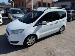 Bianco Usata 2017 Ford Tourneo Courier Titanium Monovolume | 7490 € (Buon prezzo)
