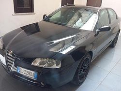 Nero Usata 2004 Alfa Romeo 166 Tre volumi | 3900 € (Buon prezzo)