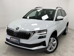 Bianco Usata 2024 Skoda Karoq Selection SUV | 26.900 € (Buon prezzo)